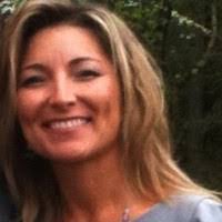 Melissa Cottrell's Instagram, Twitter & Facebook