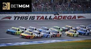 Why is nascar racing without fans? 3yjwuxba5u2fpm