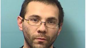 St. Cloud man suspected of shoving woman, breaking into room with knife