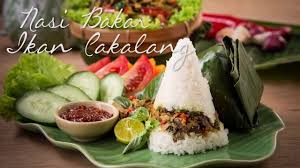 Ikan bakar literally means roasted fish in indonesian and malay. Lengkapi Akhir Pekan Anda Dengan Nasi Bakar Ikan Cakalang Kumparan Com
