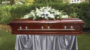 Rüyada yeşil tabut görmek maddi ve manevi sıkıntılardan kurtulmaktır. Ruyada Tabut Gormek Imam Nablusi