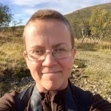 I går hade vi på NTA Skolutvecklings nationella kansli sommaravslutning. Vi  fick besök av Draken Berta och skapade i lera. En härlig dag helt enkelt✨  Se min sommarhälsning på NTA:s webbplats☀️… |