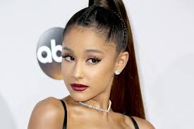Ariana grande ist wieder in festen händen. Ariana Grande Zeigt Sich Erstmals Mit Neuem Freund