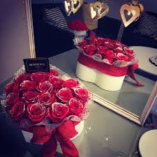 Bloom in a box is a gift, combining the elegance of a single cut flower with a personalised message in a bespoke presentation box delivered nationwide. Bloom Box London Bloomboxlondon Twitter