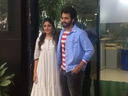 Jackky Bhagnani And Kritika Kamra Groove With College Students In Pune College Kritika Kamra College Students College