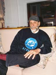 对于所有怀疑Sgt. Rock 的人，我想可以肯定地说，这事儿是真的了！ : rDCU_