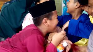 Best gila kot.walaupun tak ramai yang datang , tapi masih meriah lagi. Sambutan Hari Raya Di Sekolah Agama Seri Laksana Youtube