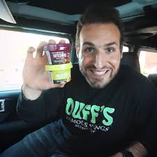 This Guy Reviewed the Top Keto Foods You Can Buy at CVS