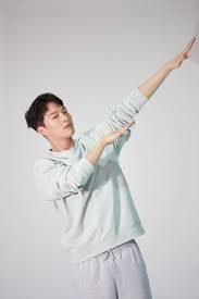 비록 갯수로 따지면 그리 많지는 않지만 그래도 최대한 한 컷당 못해도 일곱 여덟 컷 까지 만들다가 혼자 초토화ㅋㅋㅋ. ìž¥ê¸°ìš© ë‚¨ìž ë°°ìš° ì—°ì˜ˆì¸ Korean Actors Korean Celebrities Korean Fashion Men