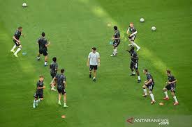Dalam 18 pertemuan sebelumnya, jerman hanya 3 kali kalah, 5 kali imbang, dan sisanya, yakni 10 kali, berakhir dengan. Cnq3mg2splgvym