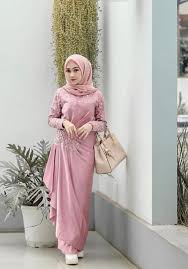 32 model baju kebaya brokat pesta terbaru di tahun 2020 model baju ini merupakan model baju gamis dan kebaya brokat. 50 Gamis Kebaya Modern Brokat Dan Kombinasi Batik Terbaru