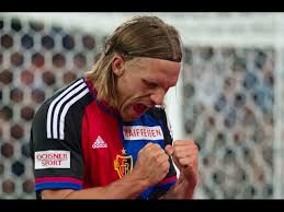 €* 27.03.1990 in bern, schweiz. Fc Basel Yb 3 0 Stimmen Mit Torschutze Luca Zuffi Und Assistgeber Michael Lang Youtube