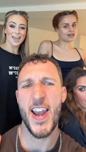 Day after tour, but can't stop dancing 😝🎉 @gracecinquewhite  @strictlytheatreco #dance #tourlife #dance #london #lovedancing