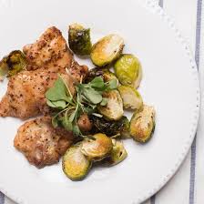 Recette De Poulet Moutarde Et Erable Choux De Bruxelles Rotis Coup De Pouce Mustard Chicken Vegetable Recipes Maple Mustard Chicken