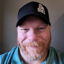 Danielle Kindig's Instagram, Twitter & Facebook