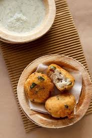 Myosre bonda , i wanted to try for a long time, though it is similar to the ulundu vada, as my litttle one doesn't this one i tried long back but somehow i am posting the recipe of mysore bonda now only. Mysore Bonda Recipe With Step By Step Photos Crisp Soft And Fluffy Fritters Made With Urad Dal Breakfast Recipes Indian Indian Snack Recipes Indian Breakfast