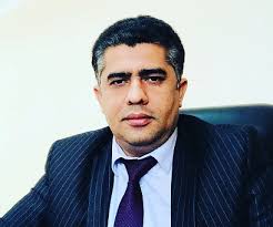 Baş redaktor alimlərin pulunu mənimsəyib