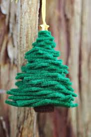 Fabriquer une suspension decorative pour noel avec les enfants : Decoration De Noel A Fabriquer Pour Adultes Selection D Idees Pour Une Belle Deco De Noel Diy La Maison Diy