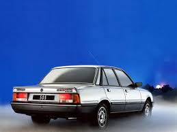 Peugeot 505 Turbo Injection En Attendant L Offensive 205 Voiture De Sport Peugeot Voiture