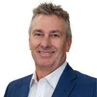 Bob Oster's Instagram, Twitter & Facebook