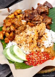 1/2 ekor ayam 4 sudu makan rempah kari daging 4 sudu makan serbuk cili 2 sudu makan rempah beriani sedia untuk dihidangkan. Pin On Resipi Mee Nasi Roti Kentang