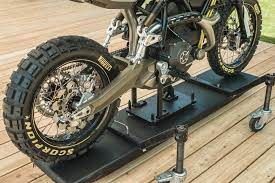 Two Ducati Scrambler Concepts Take Prizes At Concours D Eleganza Ducati Scrambler Ducati Ducati Cafe Racer