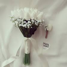 We did not find results for: Cipso White Tulip Bridal Bouquet