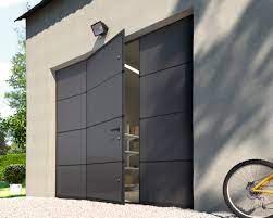 Les portes de garages sectionnelles avec portillon intégré présentent de nombreux avantages non négligeables. Porte De Garage Sectionnelle Motorisee Artens Essentiel 200x240cm Avec Portillon Leroy Merlin
