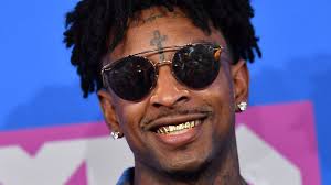 Het tweede album van de man uit atlanta komt in 2018 uit onder de title i am > i was en. 21 Savage Rapper Wins Release On Bond Ahead Of Us Deportation Hearing Bbc News