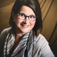 Lorna Peterson's Instagram, Twitter & Facebook