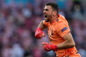 uˈnaj siˈmon;born 11 june 1997) is a spanish professional footballer who plays as a goalkeeper for athletic bilbao. Ke2cn6cg9qne2m