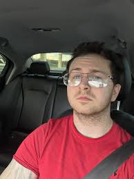 Me: "Look, but don't make it obvious."⁠ My friends: 👀⁠ ⁠ #everytime