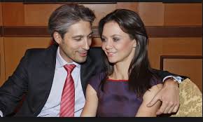 Polish tv presenter kinga rusin posted a photo of herself and adele at the party on instagram, where the singer's. Kinga Rusin And Marek Kujawa Famousfix