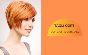 Il colore biondo platino è in contrasto con la base scura. Tagli Capelli Corti Con Ciuffo Laterale Enzo Liuzzi