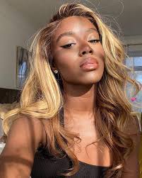 A striking contrast is what you'll own with the clashing brightness of these opposite colors. Color Idea For Hair Black Girls Look Here In 2020 Honey Blonde Hair Hair Styles Blonde Hair Black Girls