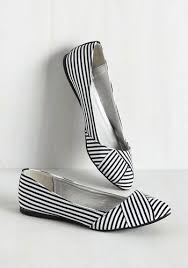 Black And White Striped Flats Ready Or Nautical Here I Come Flat Mod Retro Vintage Flats Modcloth Com Shoes Cute Shoes Cute Flats