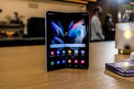 Leak points to new release date for samsung galaxy z flip 3 and z fold 3 report claims the samsung galaxy z flip 3 and galaxy z fold 3 will ship from 27 august. Nfs1nj42vh9orm