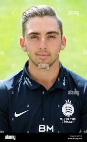 Camicia di pizzo immagini e fotografie stock ad alta risoluzione