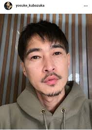 Yōsuke akimoto (秋元 羊介, born 1944), japanese actor and voice actor. çªªå¡šæ´‹ä»‹ å¿ƒæ©Ÿä¸€è»¢ é«ªã°ã£ã•ã‚Šã®ã‚·ãƒ§ãƒ¼ãƒˆãƒ˜ã‚¢æŠ«éœ² ä½•ã‚'ã—ã¦ã‚‚ã‚«ãƒƒã‚³ã„ã„ ã‚ã¡ã‚ƒãã¡ã‚ƒä¼¼åˆã„ã¾ã™ ã‚¹ãƒãƒ¼ãƒ„å ±çŸ¥