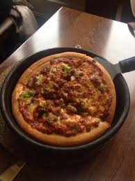 1 avis récent | note globale : Pizza Supreme Bild Von Pizza Hut Paris Opera Tripadvisor