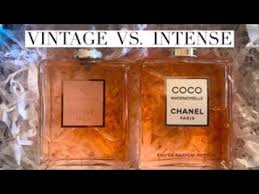 A new facet of the coco mademoiselle personality, amplified by an extreme dose of patchouli and an amber accord that combines tonka bean and vanilla from madagascar. New Chanel Coco Mademoiselle Intense Unboxing Vintage Comparison Youtube