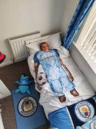 Amazon advertising find, attract, and engage customers: Manchester City On Twitter Ha Ha Had To Double Take