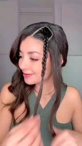 Kristen Choate's Instagram, Twitter & Facebook