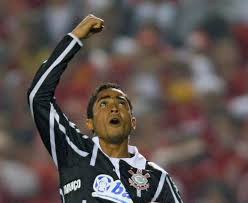 Imprensa argentina noticia interesse em meia do banfield e atacante chileno. Corinthians Empata Com O Inter E E Campeao Da Copa Do Brasil