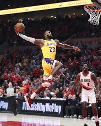 Find out more on james' dunks. Kingjames Throws Down In The King Nike Lebron 16 A New Era In Los Angeles Lebron James Dunking Lebron James Lakers Nba Lebron James