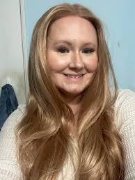 Posting a selfie of Giselle Luxe to motivate me to get ready this Saturday  😆 What crown do you put