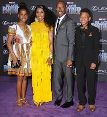 She's well worth a whopping $23 the couple has two children a woman and a boy. Angela Bassett On Her Passionate Marriage To Courtney B Vance People Com