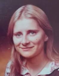 Linda Decker's Instagram, Twitter & Facebook