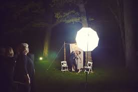 Outdoor Photobooth With Twinkly Lights And A Chandelier Hung In The Tree Photo Booth Twinkly Lights Photo