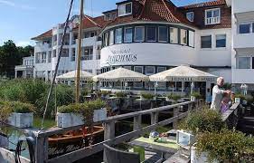 Consulta le recensioni di 71 viaggiatori che sono stati al mentre sei a bad zwischenahn, potrai provare alcuni dei ristoranti a pochi passi dall'haus am meer, come la cucina (0,2 km), aioli (0,7 km) e antonio lava (0,2 km). Seehotel Fahrhaus Bewertungen Fotos Preisvergleich Bad Zwischenahn Tripadvisor